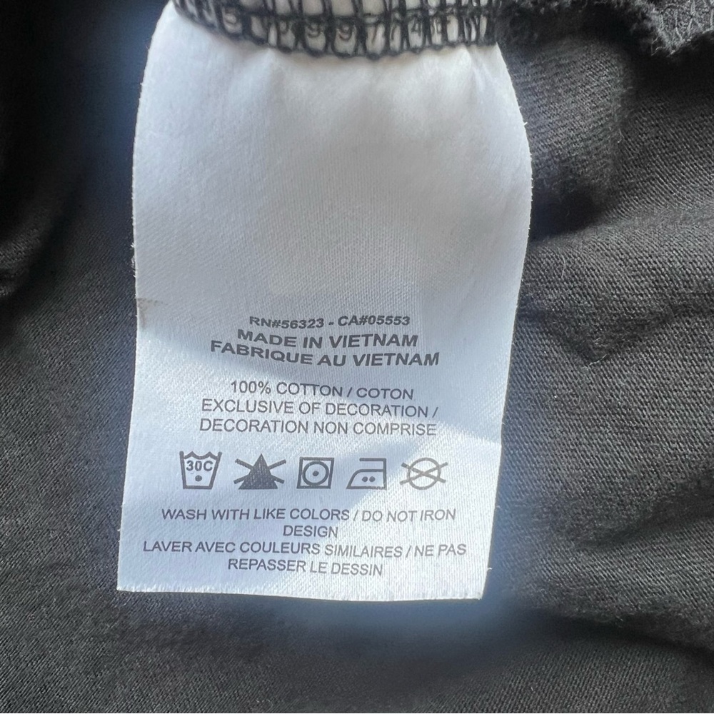 The Nike Tee Girls Cropped T-shirt Black Graphic Print Logo 100% Cotton Size Lg - Picture 6 of 6